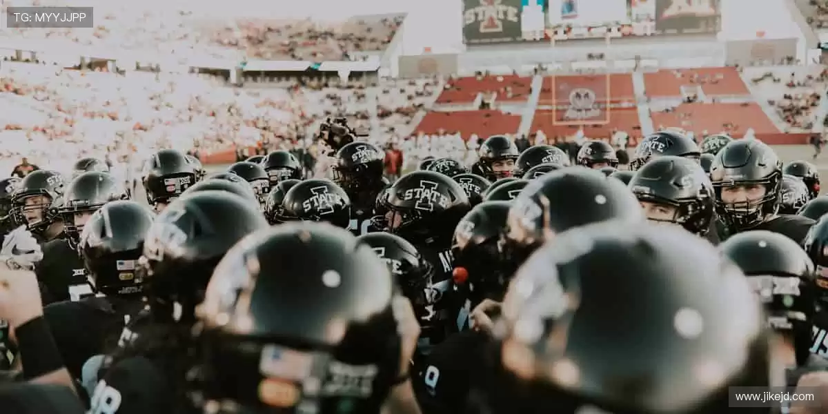 📺高清多机位,VR 沉浸体验!实时弹幕互动,不错过任何精彩!🎯